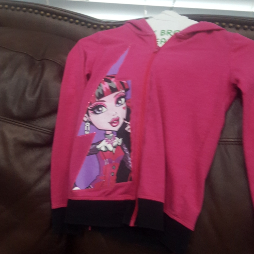 Pink hoodie, monster high